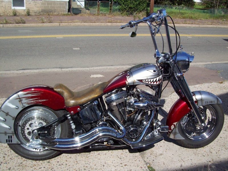 custombobbermotorcyclepaint.jpg