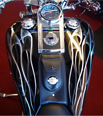 customharleypaintblacksilverghostflames2.jpg