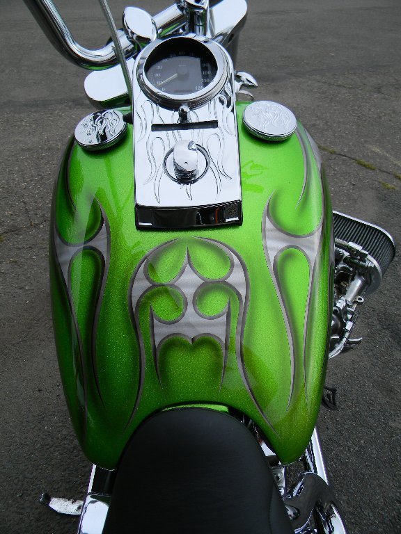 custommotorcyclepaintgraphics1.jpg